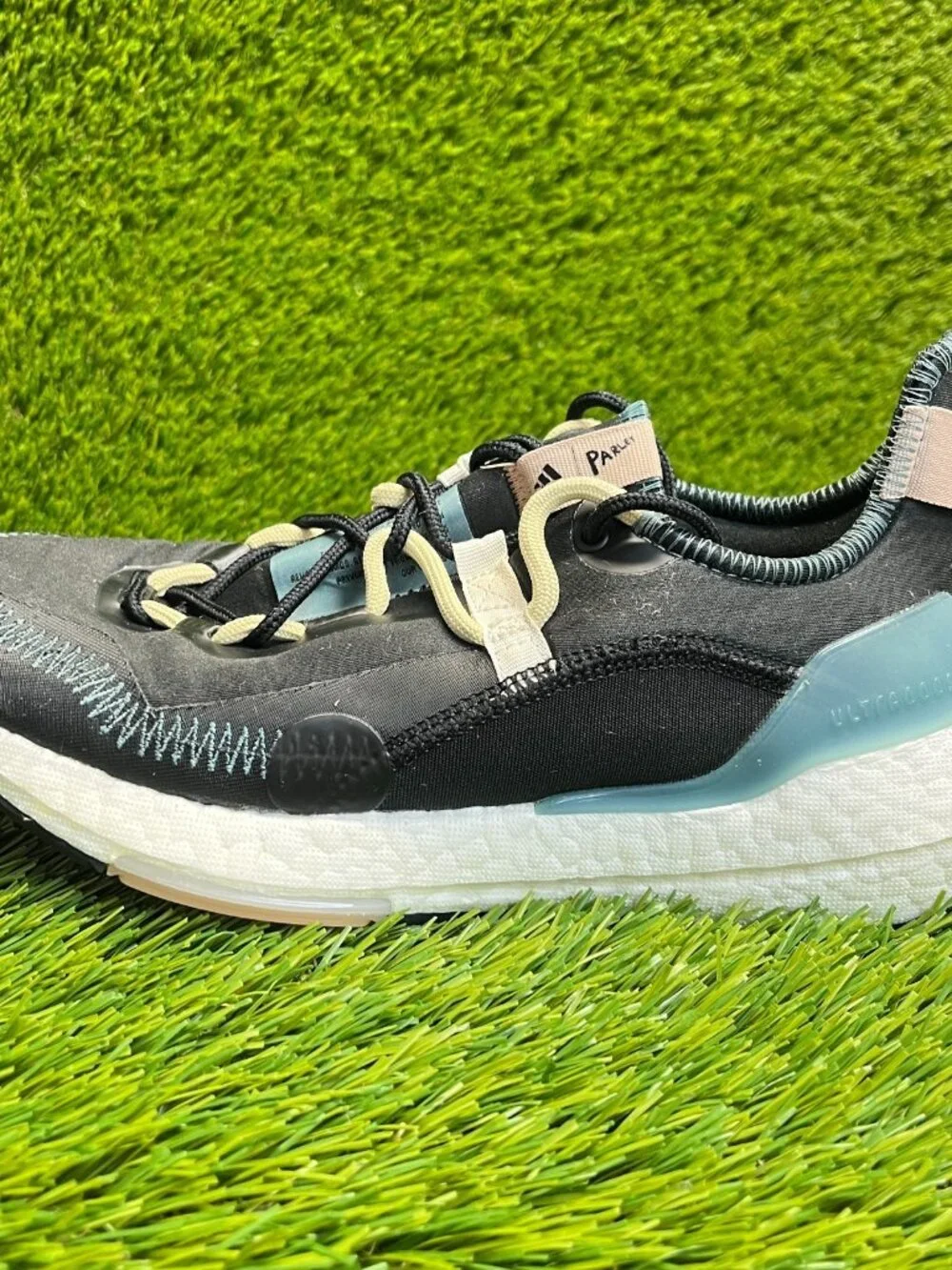 Adidas UltraBoost 21 Mens Size 7 Black White Athletic Running Shoes Sneakers